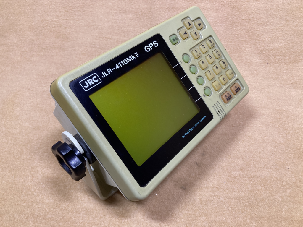 UHF帯 船上通信用無線電話装置 JHS-431｜JRC 日本無線株式会社